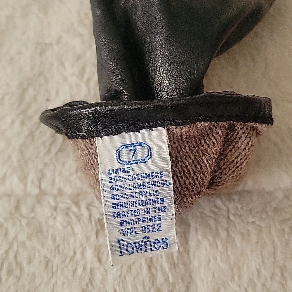 Fowes Leather women's gloves Size 7 Solf Leather Black